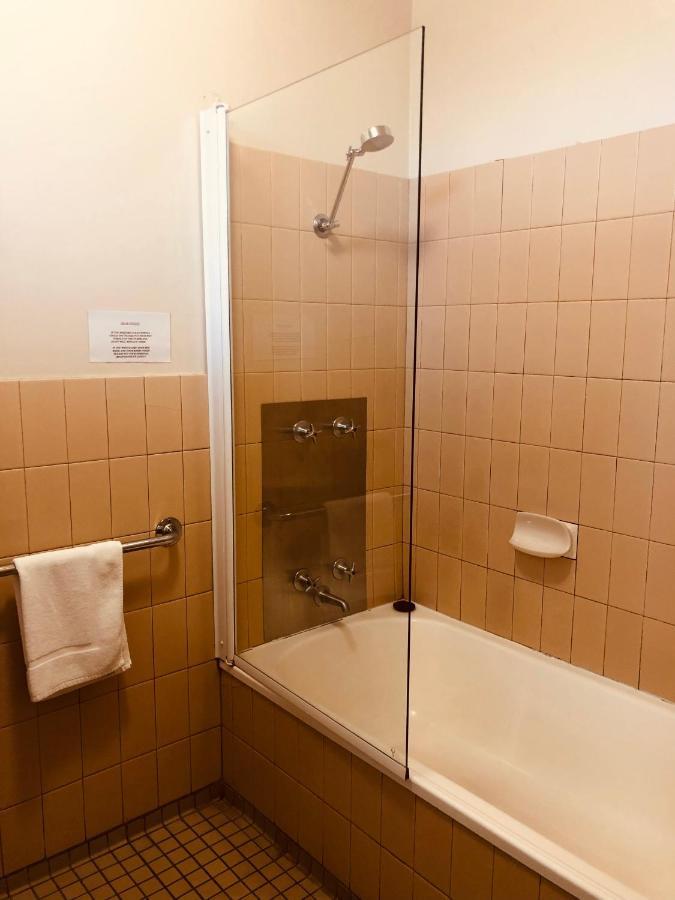 Main Lead Ballarat Motel Экстерьер фото